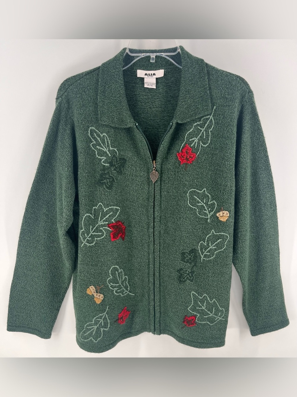 Fall Colours Vintage Green Leaf Acorn Embroidery Zip Front Cardigan Sweater PL